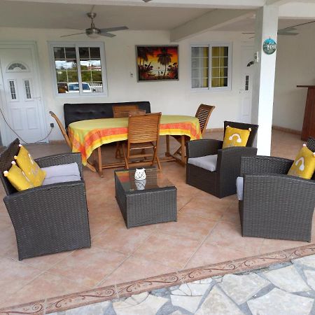 Apartamento Coquet F2 Climatise Avec Piscine Au Lamentin Le Lamentin Exterior foto