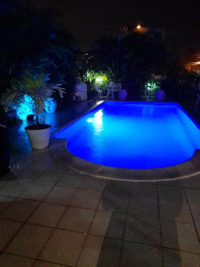 Apartamento Coquet F2 Climatise Avec Piscine Au Lamentin Le Lamentin Exterior foto