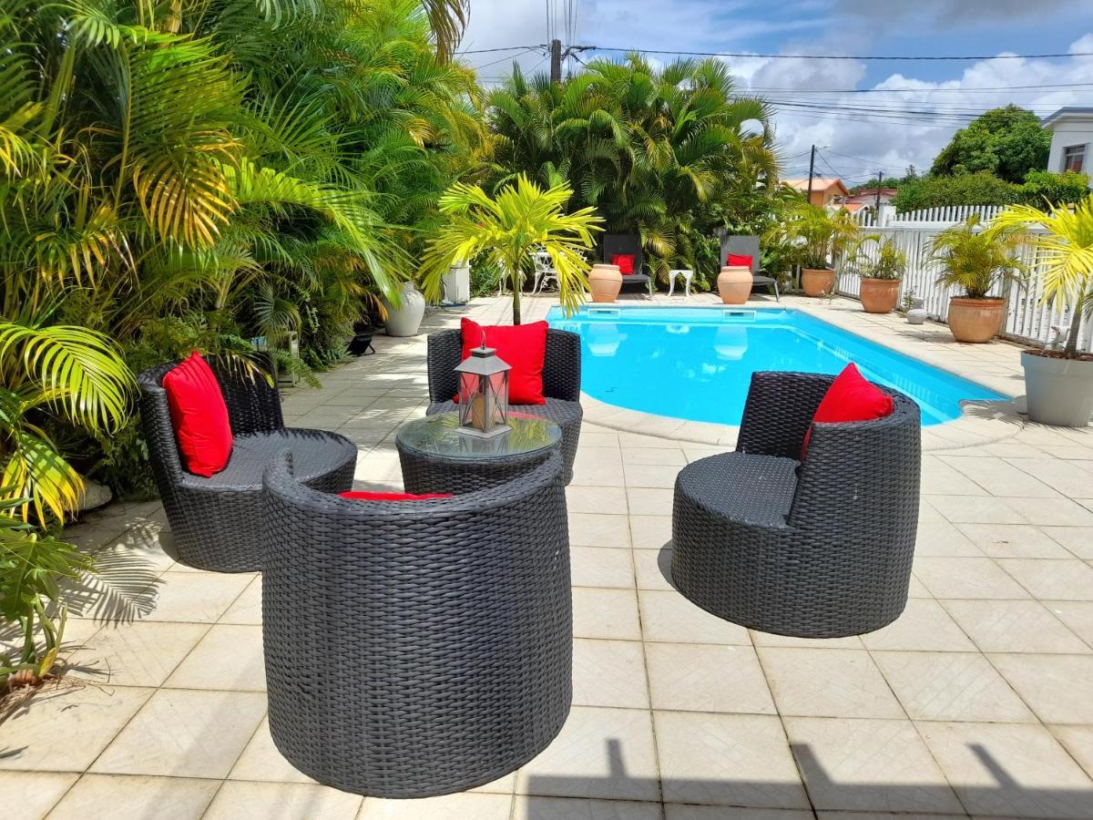 Apartamento Coquet F2 Climatise Avec Piscine Au Lamentin Le Lamentin Exterior foto